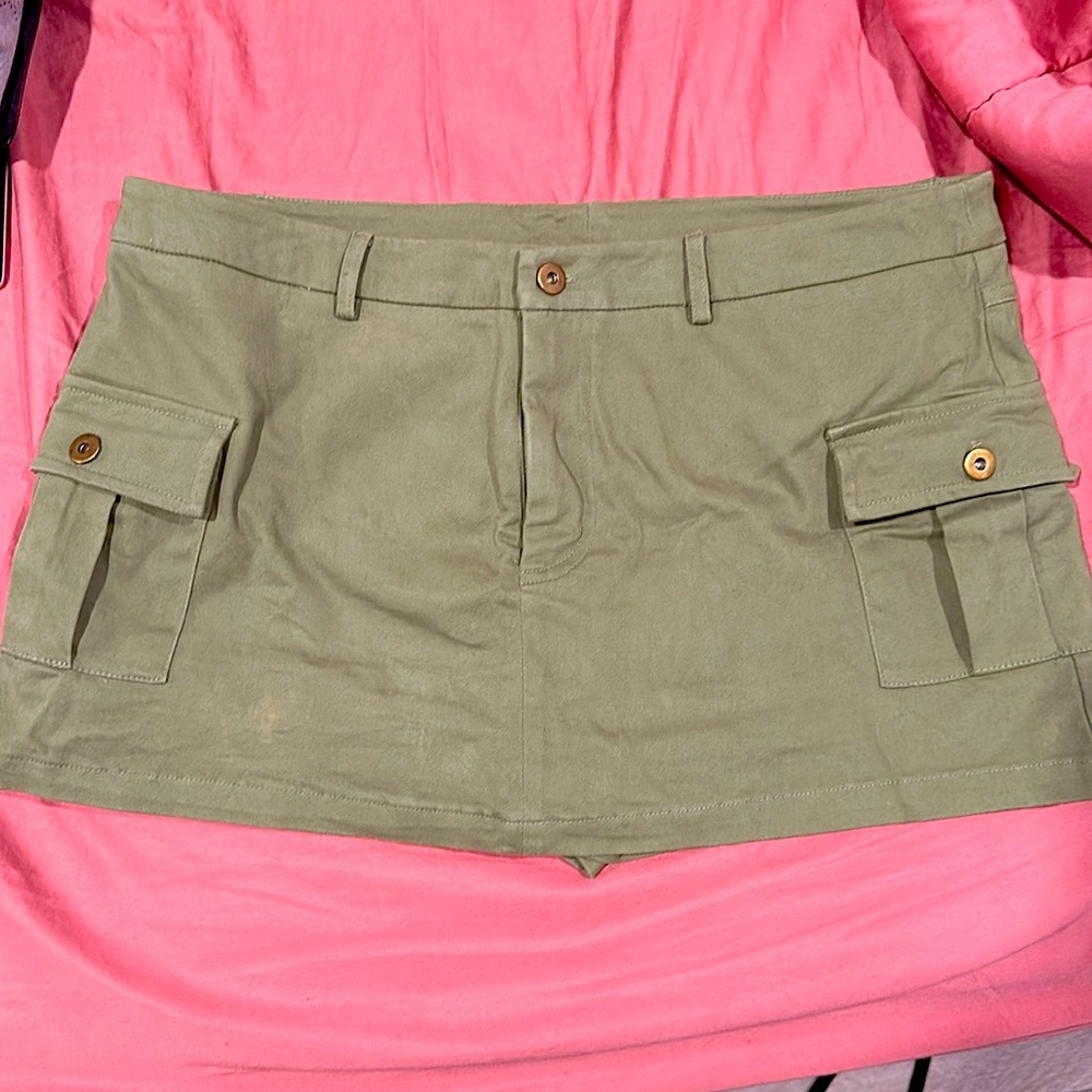 Princess Polly mini skort size US 10